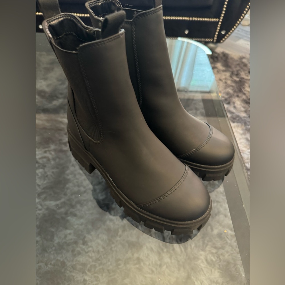 A NEW DAY BLACK COMBAT BOOTS